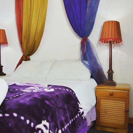 Homebase Melville Backpackers Johannesburg Exterior photo